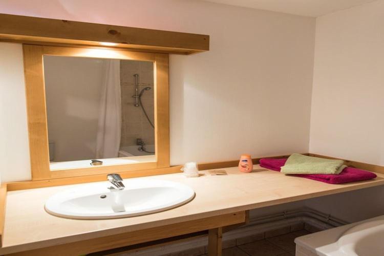Great Apartment In Near Lake Annecy Giez Esterno foto